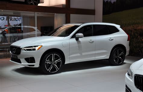 Volvo ups the safety features in its hot-selling XC60 | Driving