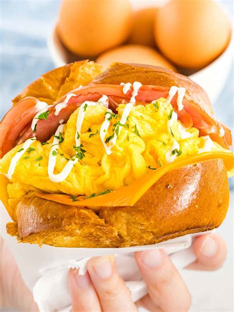 Korean Egg Drop Sandwich - Breakfast Egg Sandwich (2022)