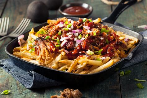 Pulled Pork Poutine - Lou's Kitchen