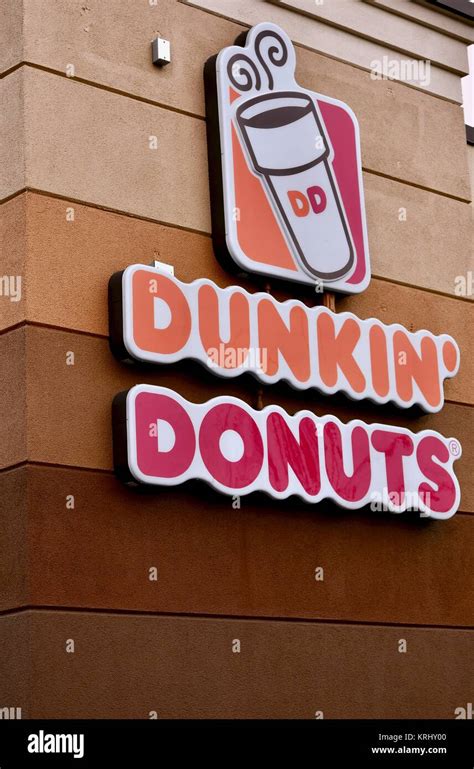 Dunkin' Donuts sign Stock Photo - Alamy