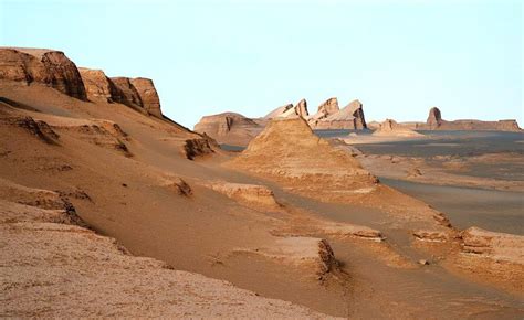 Dasht-e Kavir (Great Salt Desert) – Iran On Trip