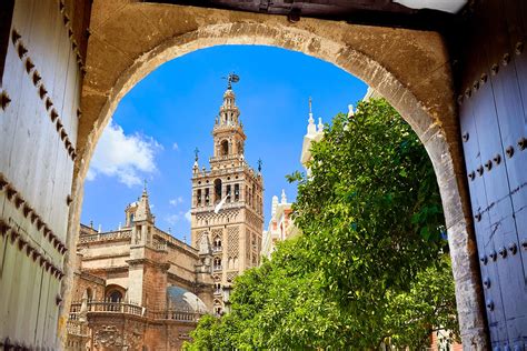 How to Buy Tickets to the Seville Cathedral & Giralda in 2024 - Road Affair