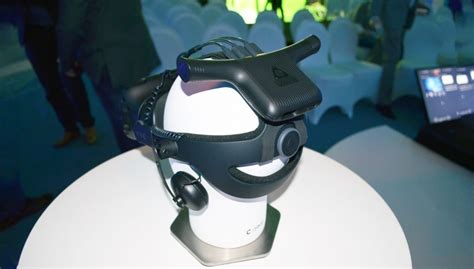 CES 2018: HTC's Vive Wireless Adaptor to Support Both Vive and Vive Pro at Launch