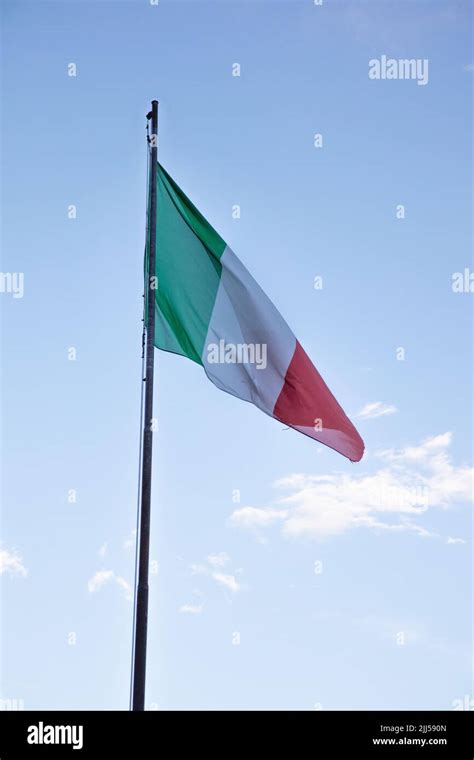 the flag of Italy, il Tricolore, the Tricolour Stock Photo - Alamy