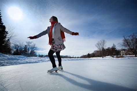 Learn How to Ice Skate in 10 Steps