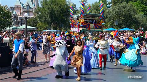 [4K] Disneyland Birthday Parade with 63 Disney Characters! - YouTube