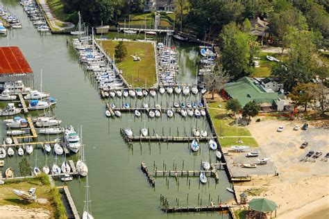 Fairhope Yacht Club in Fairhope, AL, United States - Marina Reviews - Phone Number - Marinas.com