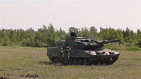 Swedish main battle tank “Stridsvagn 122” on site in Ukraine - Swedish Armed Forces