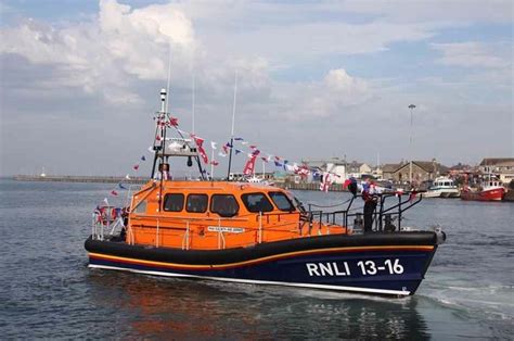 Pin by Lisa Fox on Rnli | Lifeboats, Boat, Vehicles