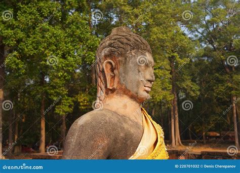 Angkor Wat Temple stock photo. Image of dedicated, plant - 220701032