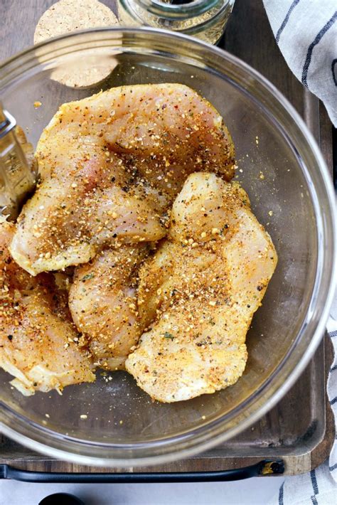 Homemade Montreal Chicken Seasoning Recipe - Simply Scratch