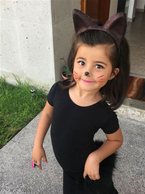 Diy costume catgirl little girl toddler cat makeup | Maquiagem de gato ...