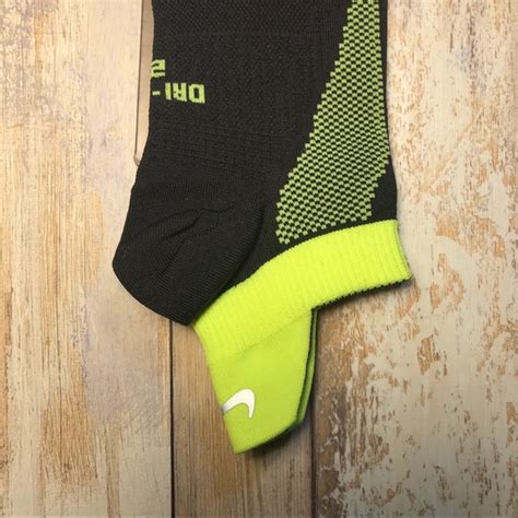 Nike | Accessories | Nike Elite Lightweight No Show Tab Reflective Sock | Poshmark