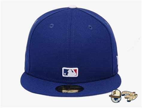 Reverse Logo 59Fifty Fitted Cap Collection by MLB x New Era | Strictly Fitteds