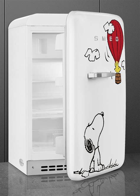 Smeg 50's Retro Style 4.5 Cu. Ft. Peanuts Compact Refrigerator ...