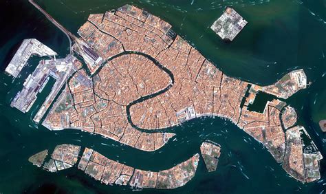 Aerial view of Venice, Italy : r/pics