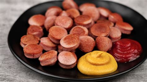 How To Cook A Hot Dog? - Recipes.net