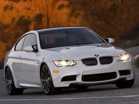 BMW M3 Coupe US-spec (E92) 2007–10 images (2048x1536)