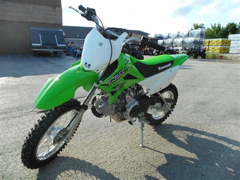 Review of Kawasaki KLX 110 2017: pictures, live photos & description Kawasaki KLX 110 2017 ...