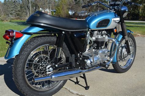 Restored Triumph Tiger 650 - 1968 Photographs at Classic Bikes Restored |Bikes Restored