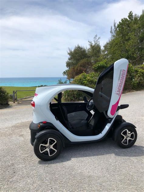 The Renault Twizy Electric Microcar, Reviewed