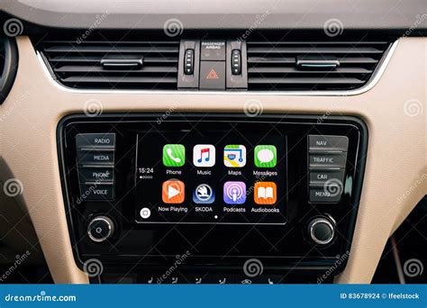 Apple CarPlay Main Screen Of IPhone In Car Dashboard Editorial Stock Image - Image of computer ...