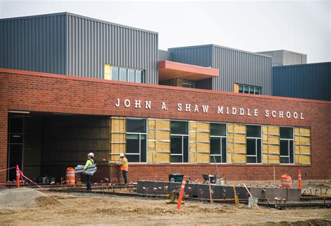 Shaw Middle School - Knight Wall Systems