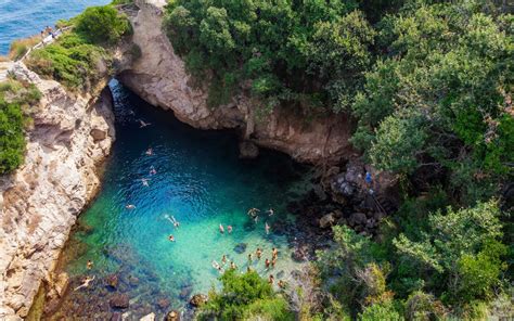 The beaches on the Sorrento Coast - Italia.it