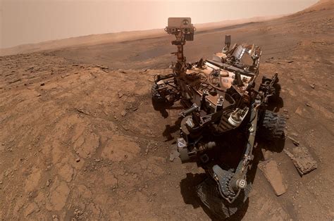 “Mars Chemist” – NASA’s Curiosity Mars Rover Shows Off in New Selfie