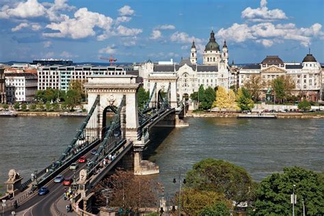 Széchenyi Chain Bridge | bridge, Budapest, Hungary | Britannica