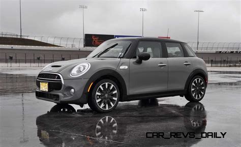 2015 MINI Cooper S Hardtop 4-Door 20