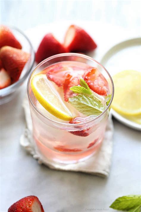 Strawberry Lemon Infused Detox Water - Delightful Mom Food