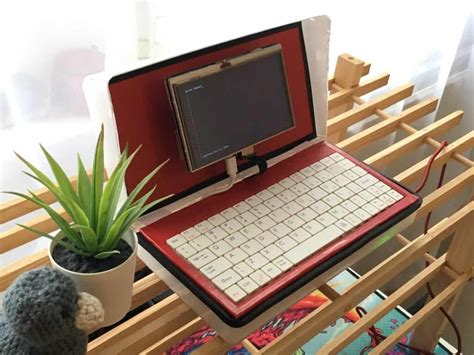 DIY Raspberry Pi Laptop/Palmtop Computer – Brad Morton