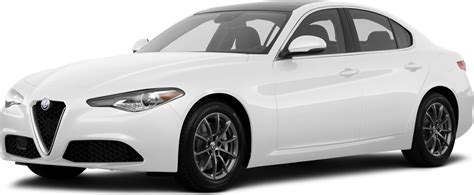 2018 Alfa Romeo Giulia Price, Value, Ratings & Reviews | Kelley Blue Book