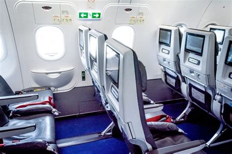 Airplane Emergency Exit Rows Guide: (Rules, Pros & Cons) [2023] - UponArriving