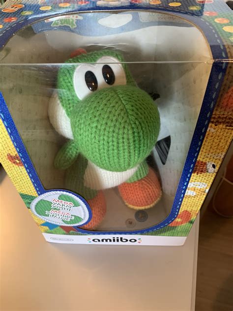 My mega yarn Yoshi arrived! : r/amiibo