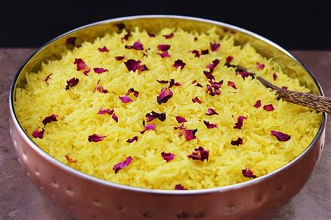 Easy Persian Saffron Rice (with Rose Water)