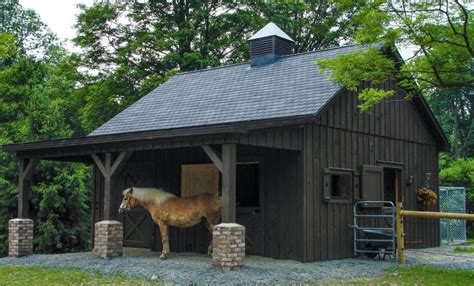 Building a Small Horse Barn - Conestoga Buildings