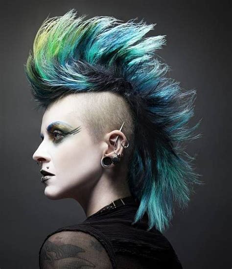 21 Steal more attention by splashing your punk hairstyle in wild colors – HairStyles for Women