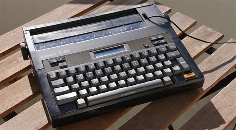 Turning a Canon Typestar IV typewriter into a USB keyboard - deskthority