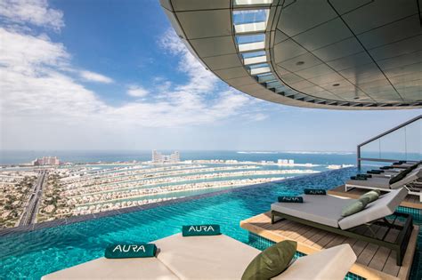 Review: Aura Skypool - What's On Dubai Restaurant Review