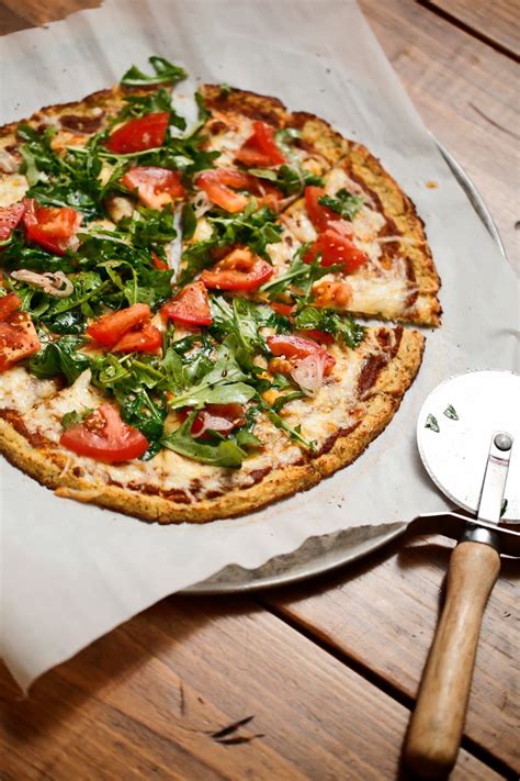 The Chubby Vegetarian: Gluten-Free Cauliflower Pizza Crust