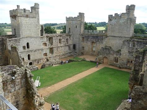 Bodiam Castle's interior buildings by Jeremy Bolwell, via Geograph | Bodiam castle, Beautiful ...