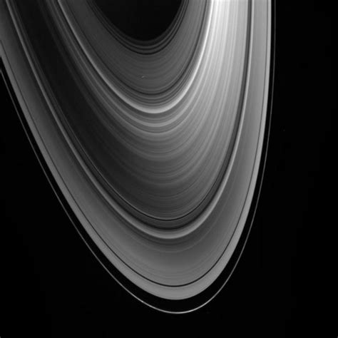 New Theory on How Saturn's Rings Formed