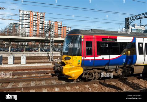 Class 333 train hi-res stock photography and images - Alamy