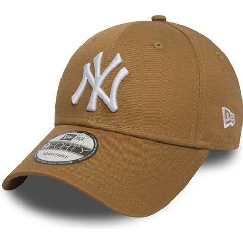 New Era Curved Brim 9FORTY Essential New York Yankees MLB Light Brown Adjustable Cap: Caphunters ...