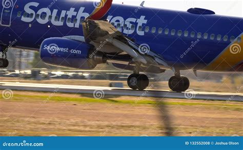 Southwest Airlines Airplane Landing on Runway Editorial Stock Photo - Image of flying, getaway ...