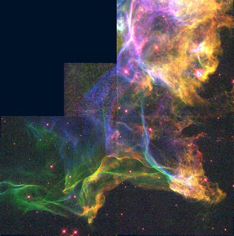 The Cygnus Loop Nebula: Shockwave from a Stellar Explosion | HubbleSite