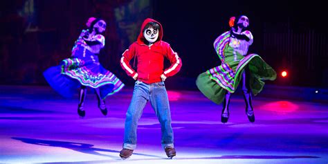 Disney On Ice Tours Vancouver with 'Mickey's Search Party' | Travelzoo