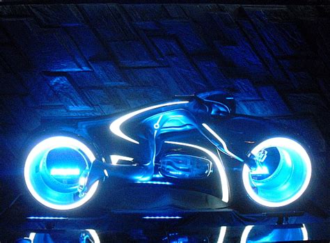 Tron Legacy Light Cycle by R-Legend on DeviantArt